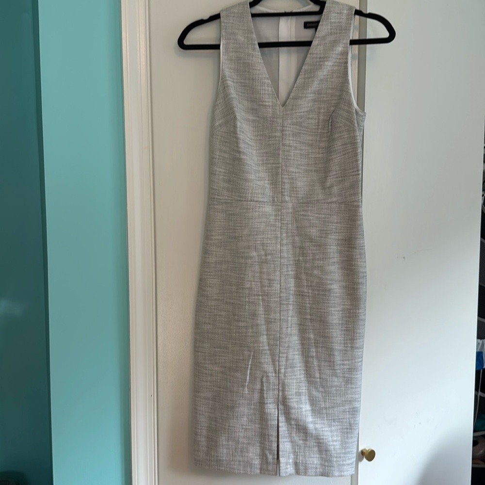 Banana Republic Grey Textured V-Neck Sheath Dress 422248-00-2 NWT Size 0